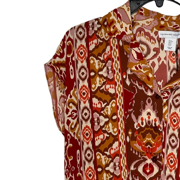 Cupcakes & Cashmere Button Up Blouse Small Women Boxy Fit Aztec Tribal Print NWT - Picture 3 of 8